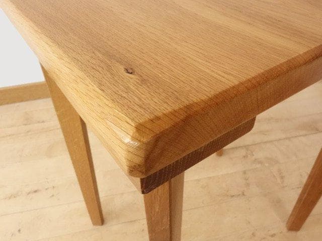 北海道手作り家具　ナラ材　 ミニテーブル 花台ミニデスク　高さ６０ｃｍ