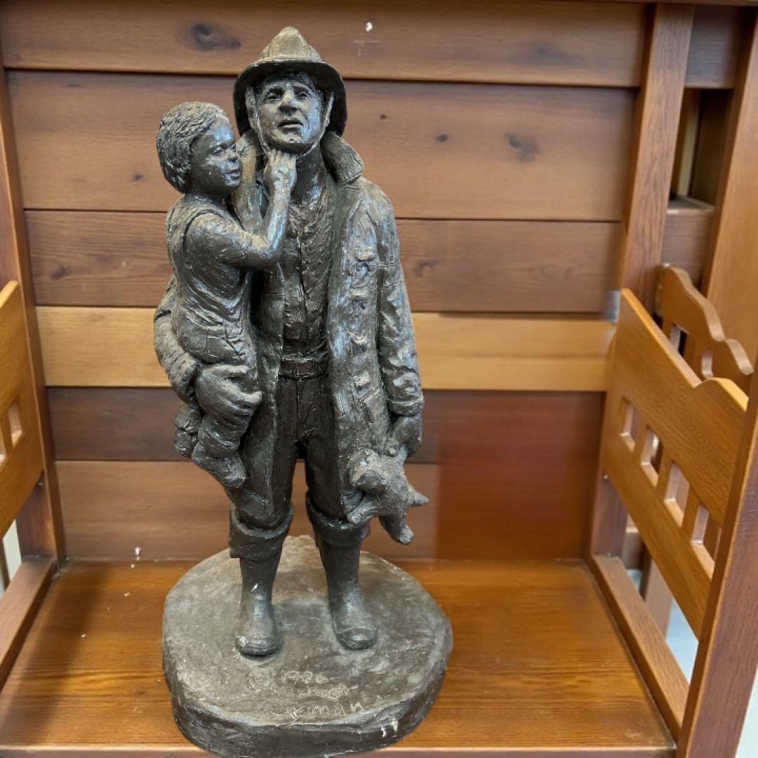 彫刻家 マイケルガーマン氏作 アンティーク彫刻　アメリカンインテリア　消防士