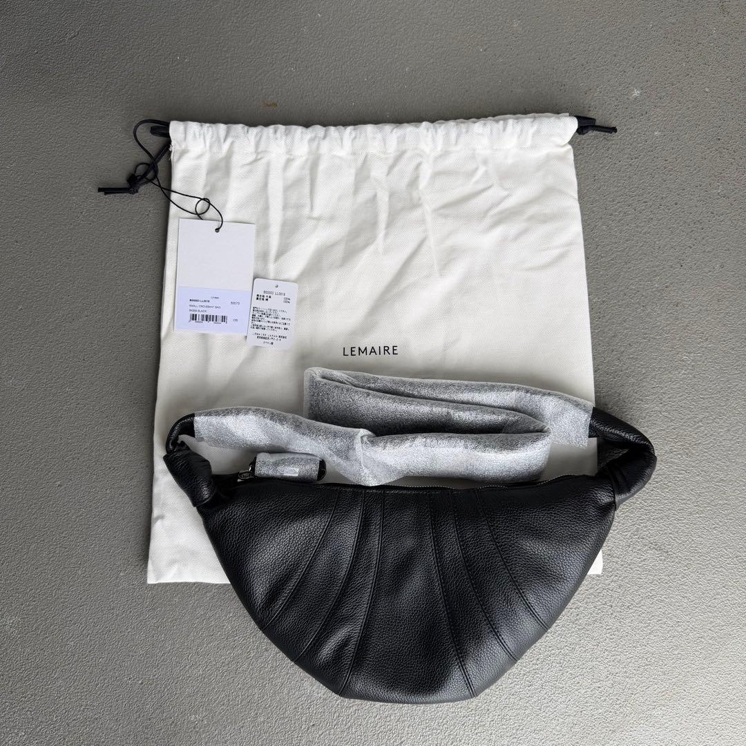 バッグ LEMAIRE small croissant bag black