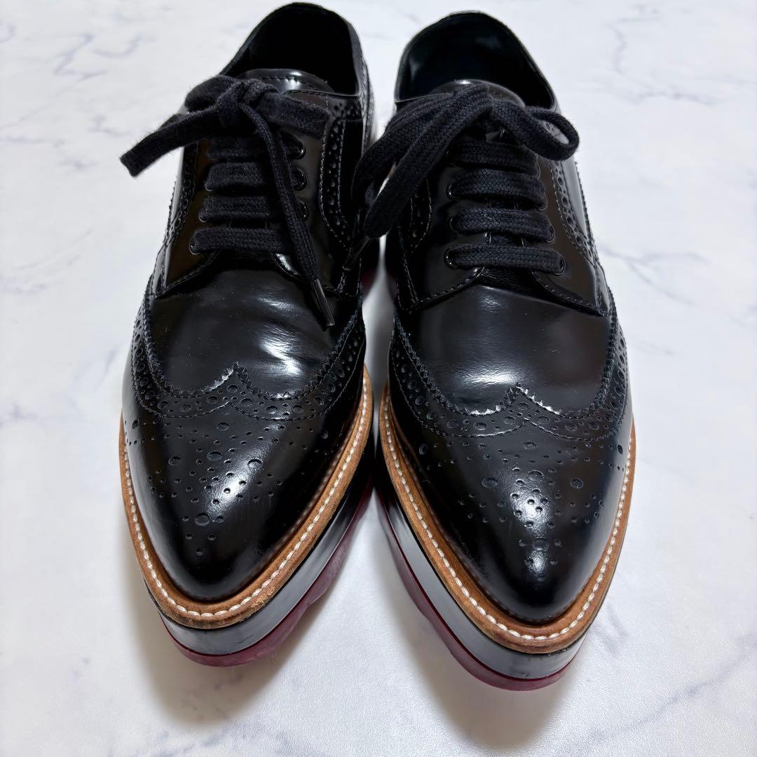 美品 PRADA 厚底ウイングチップ 黒 36 レザー プラットフォーム