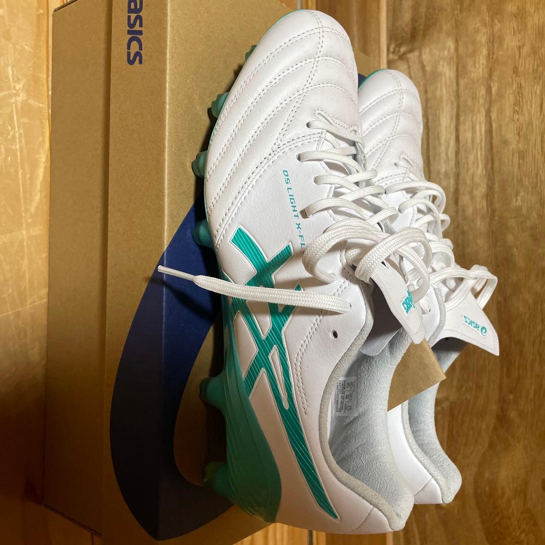 サッカースパイク　DSライト　X Fly5