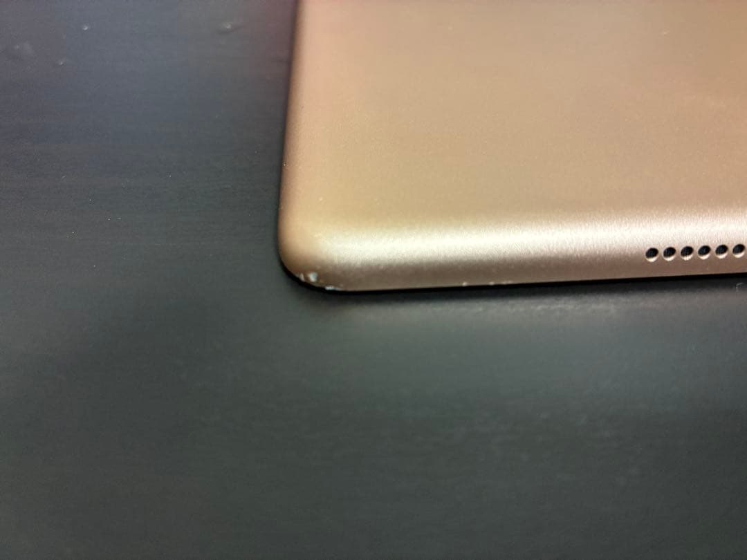 Apple iPad(第7世代)32GB ゴールド　Wi-Fiモデル　本体のみ