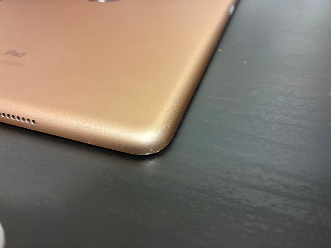 Apple iPad(第7世代)32GB ゴールド　Wi-Fiモデル　本体のみ