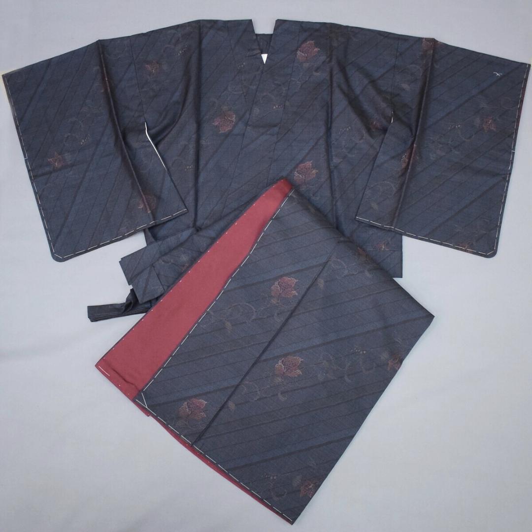 M01-2 新品保管品 正絹 本場大島紬 二部式着物 紺 唐花