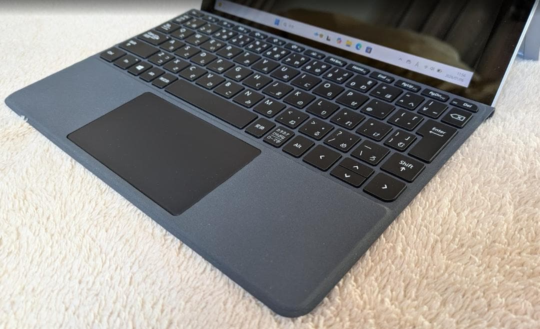 Microsoft Surface Go 【お得なドッキングステーション付】