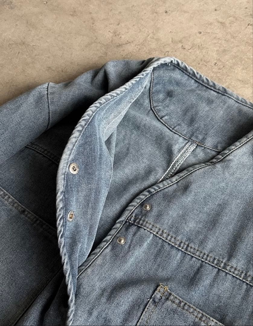 新品タグ付きarulle Ｖカラーデニムジャケット ライトブルー