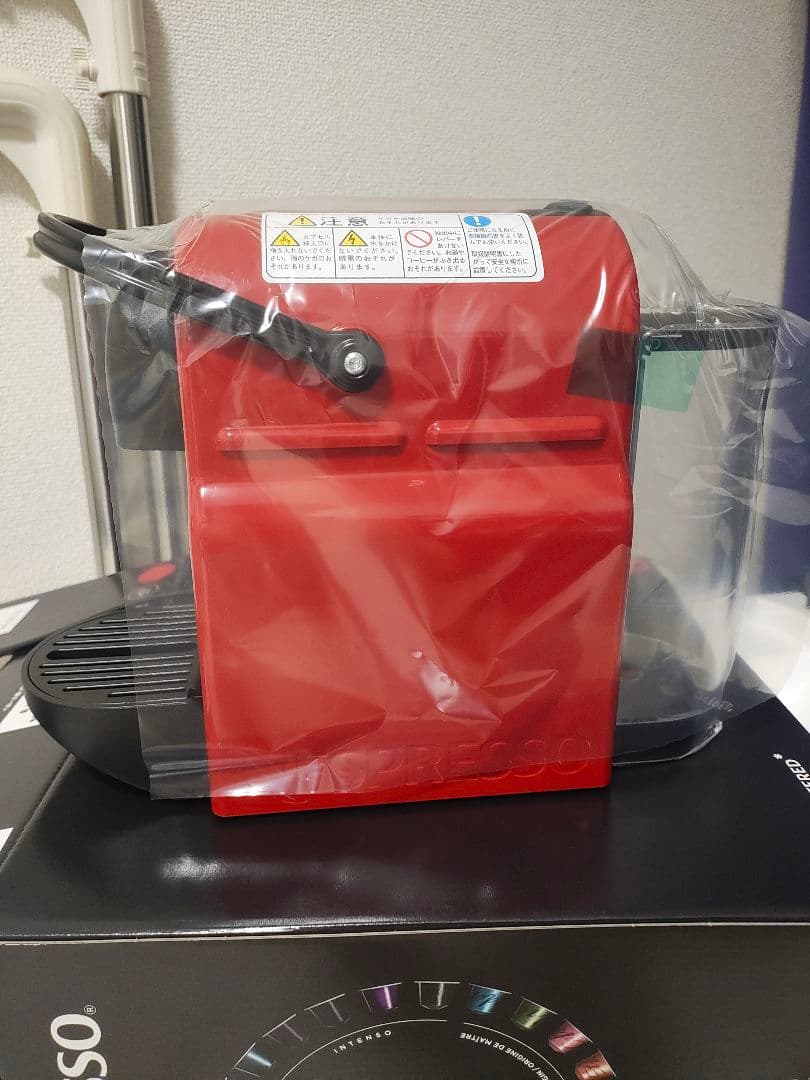 新品未使用!! Nespresso Inissia エスプレッソマシン