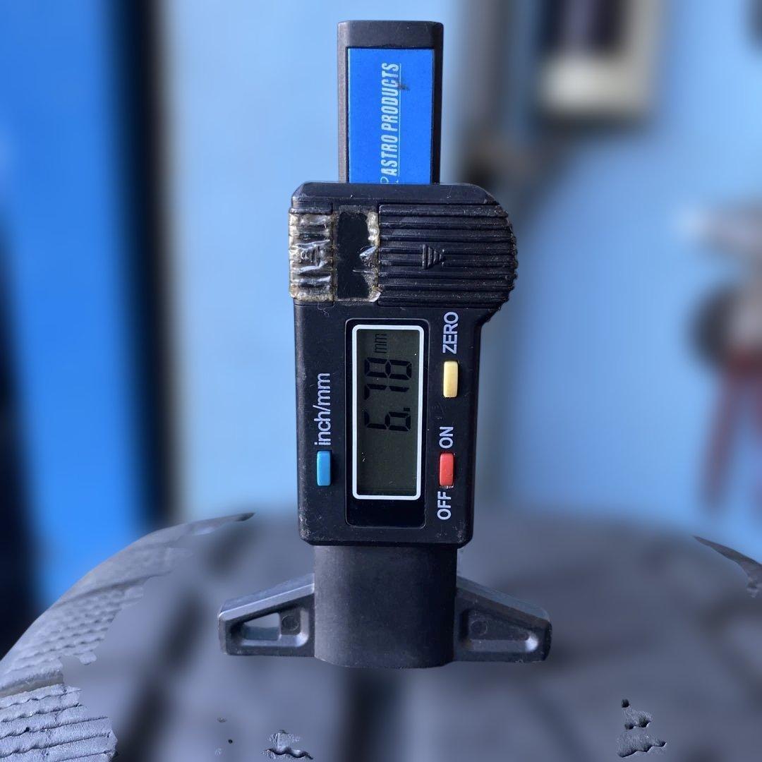 中古溝あり‼️ピレリスタッドレスセット215/50R17 スバル レヴォーグ