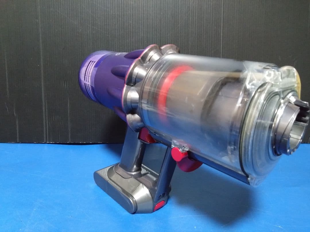 大人気モデル！dyson‼️デジタルスリムフィラフィ SV18充電スタンド付き⑤