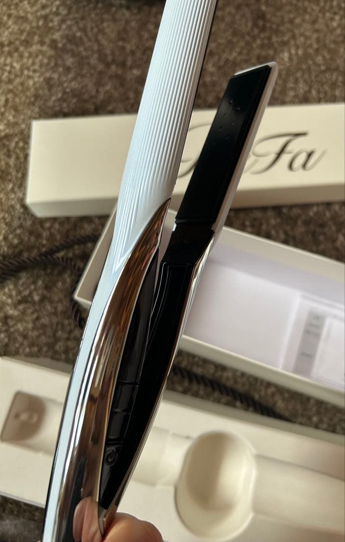 ReFa ストレートヘアアイロン 2025年製