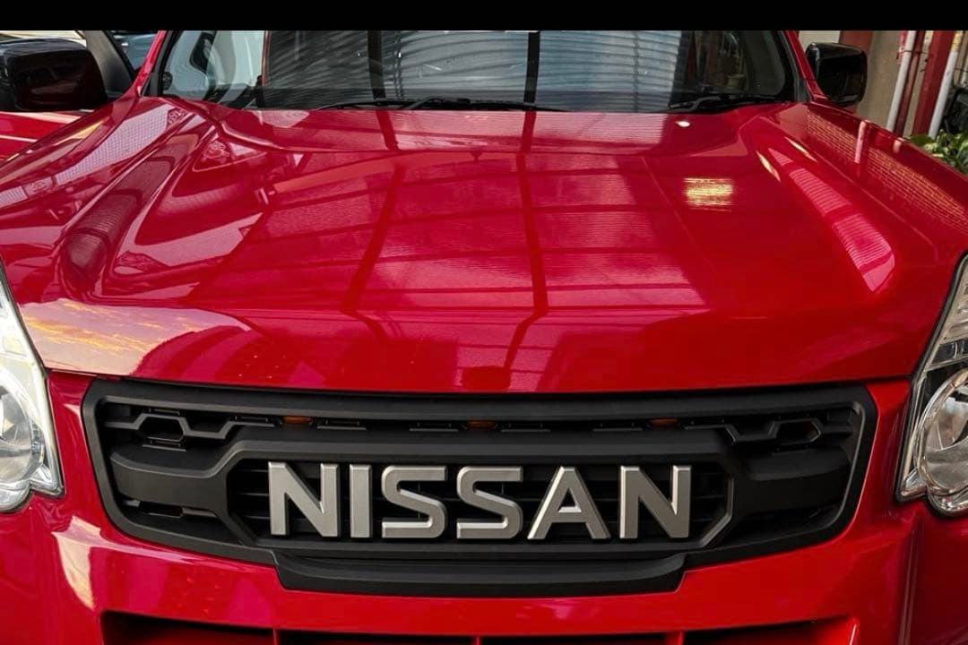 エクストレイルt31後期 タコマ風グリル LEDマーカー