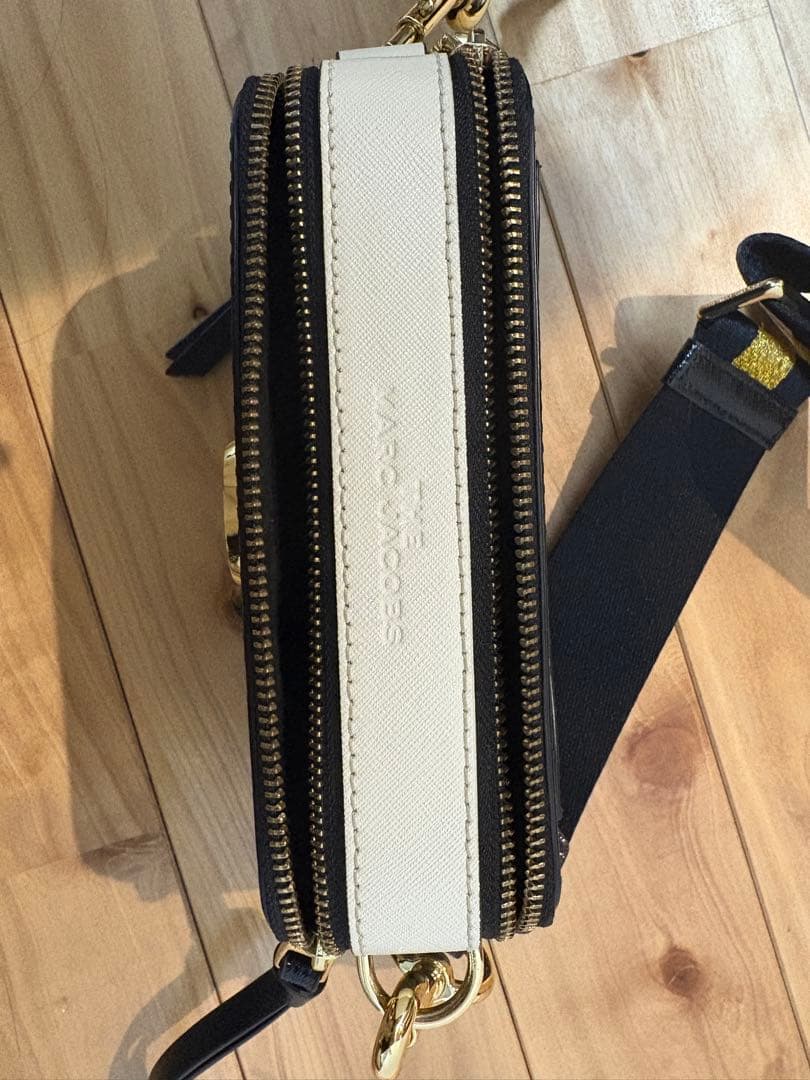 Marc Jacobs ブラックショルダーバッグ　袋あり