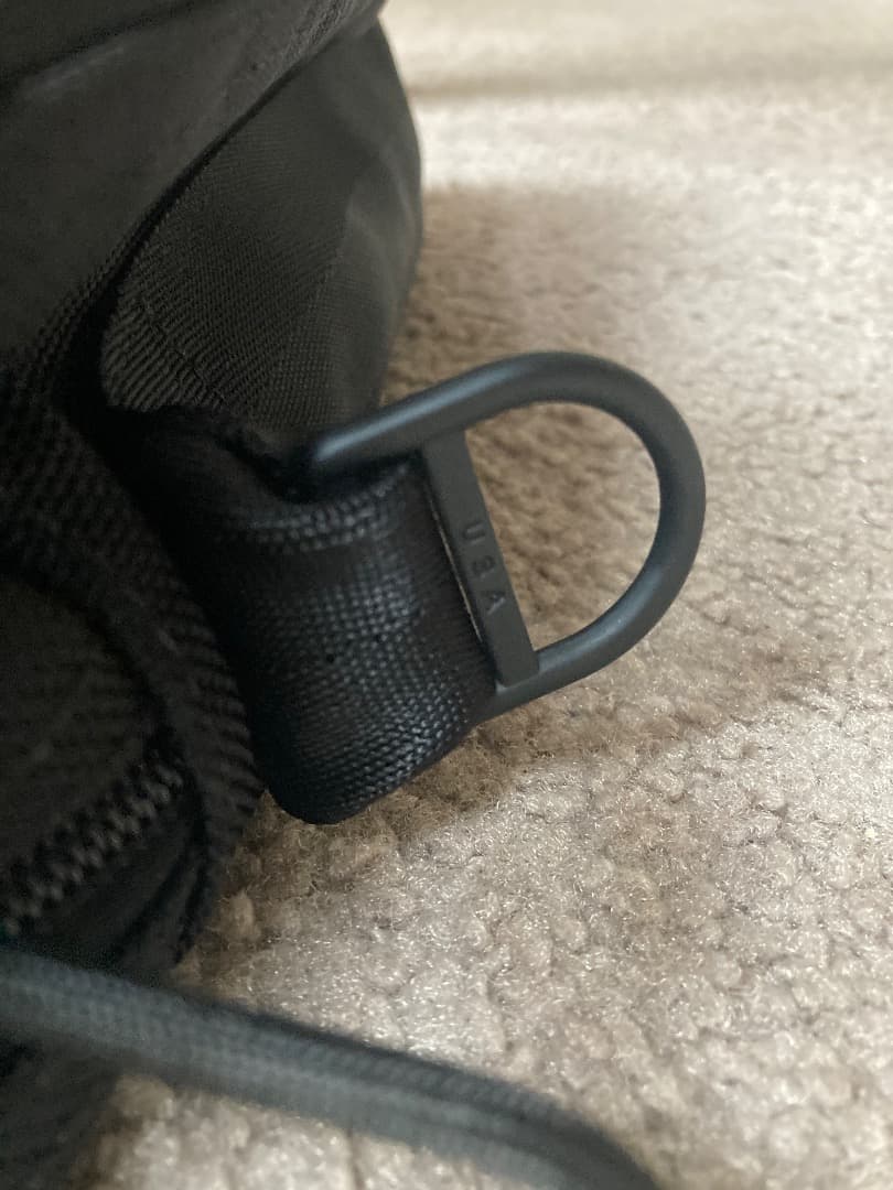 未使用に近い！BRIEFING_B4 Over Trip　バリスティックナイロン