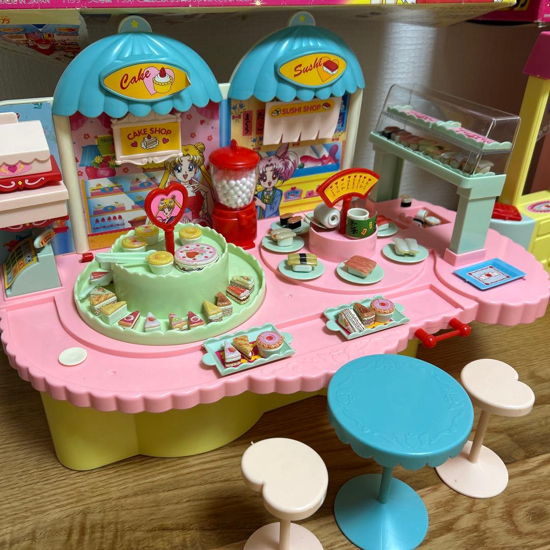 セーラームーン グルグルフードショップ