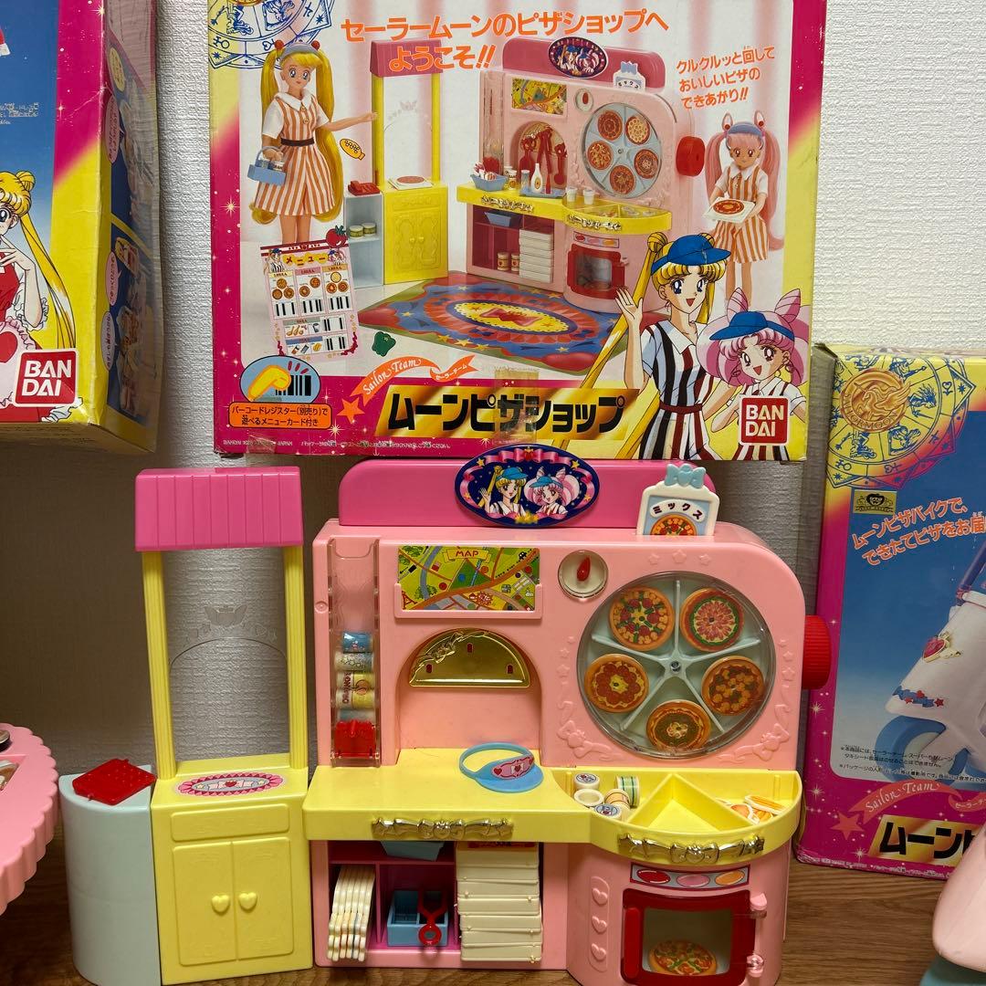 セーラームーン グルグルフードショップ