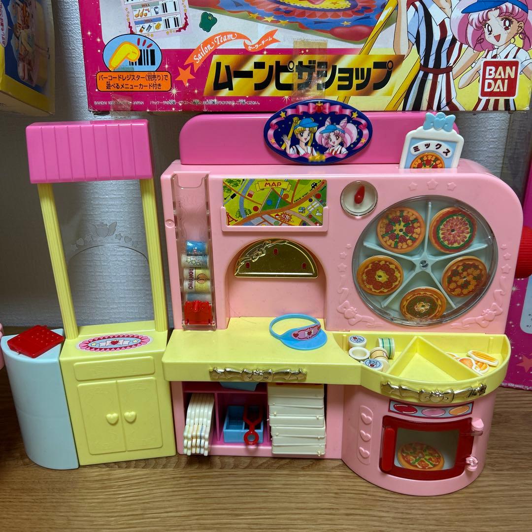 セーラームーン グルグルフードショップ