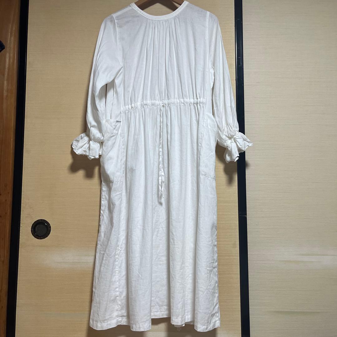 美品　限定品　ネストローブ2wayワンピース　オフ白