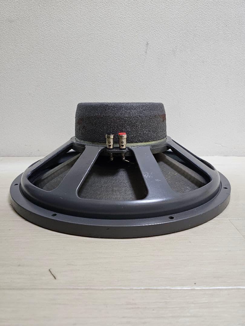 スピーカー・ウーファー JBL 2205C