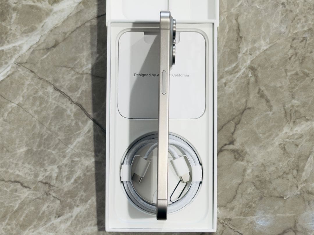 【動作確認済】iPhone 15 Pro Max 256 ナチュラルチタニウム