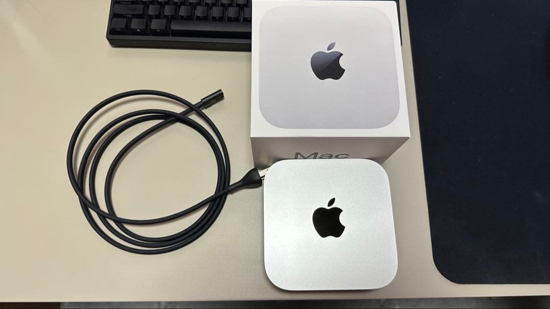 「KAWS」　Mac mini m4+Magic キーボード セット