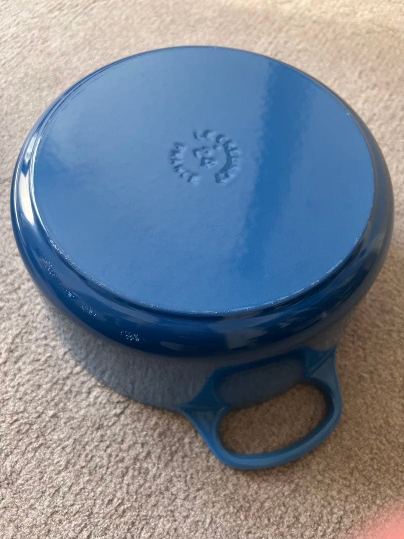 美品！LE CREUSET ルクルーゼ　ココットロンド鋳鉄鍋24cm