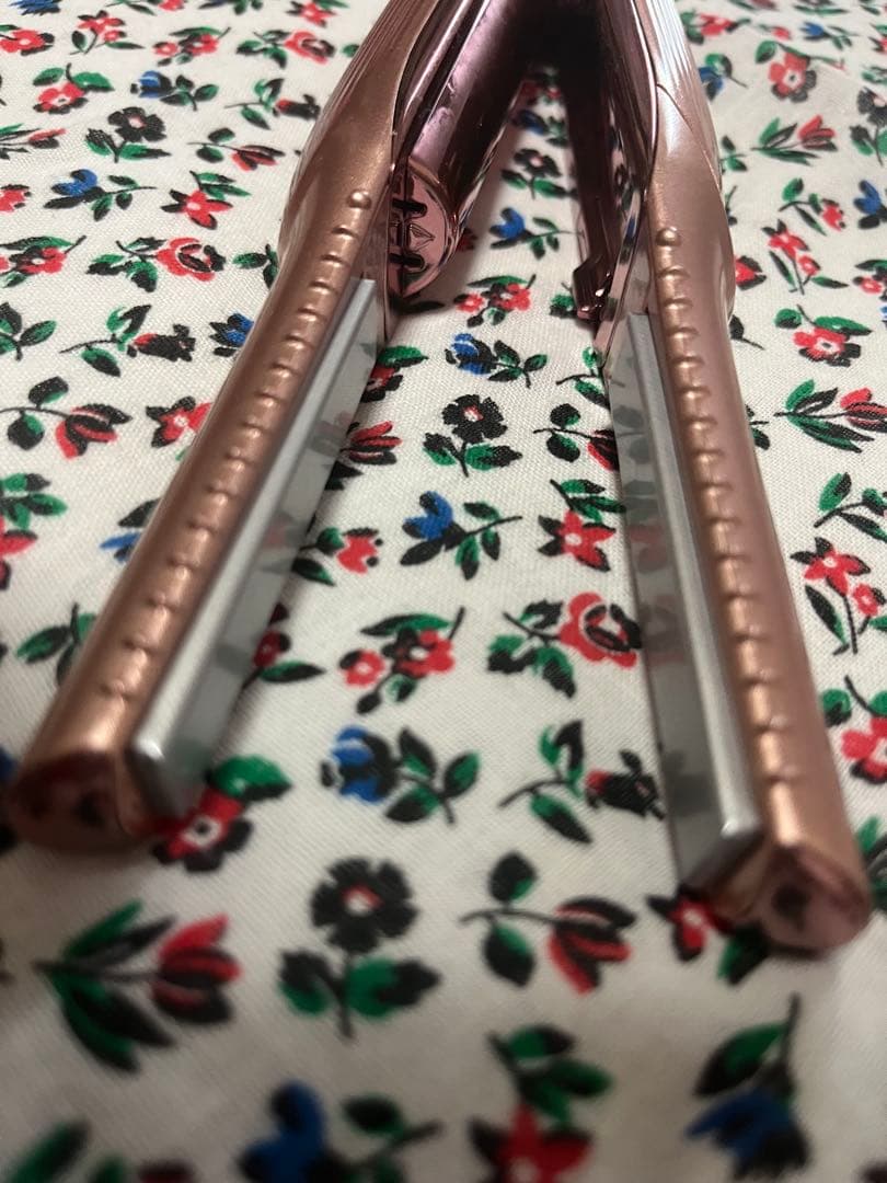 売りきり！ReFa リファ フィンガーアイロン ST ピンク 専用ホルダー付き