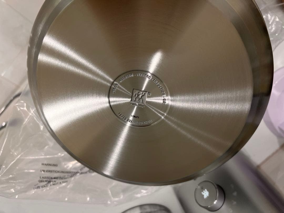 ツヴィリング　ブレンダーセット とフライパン