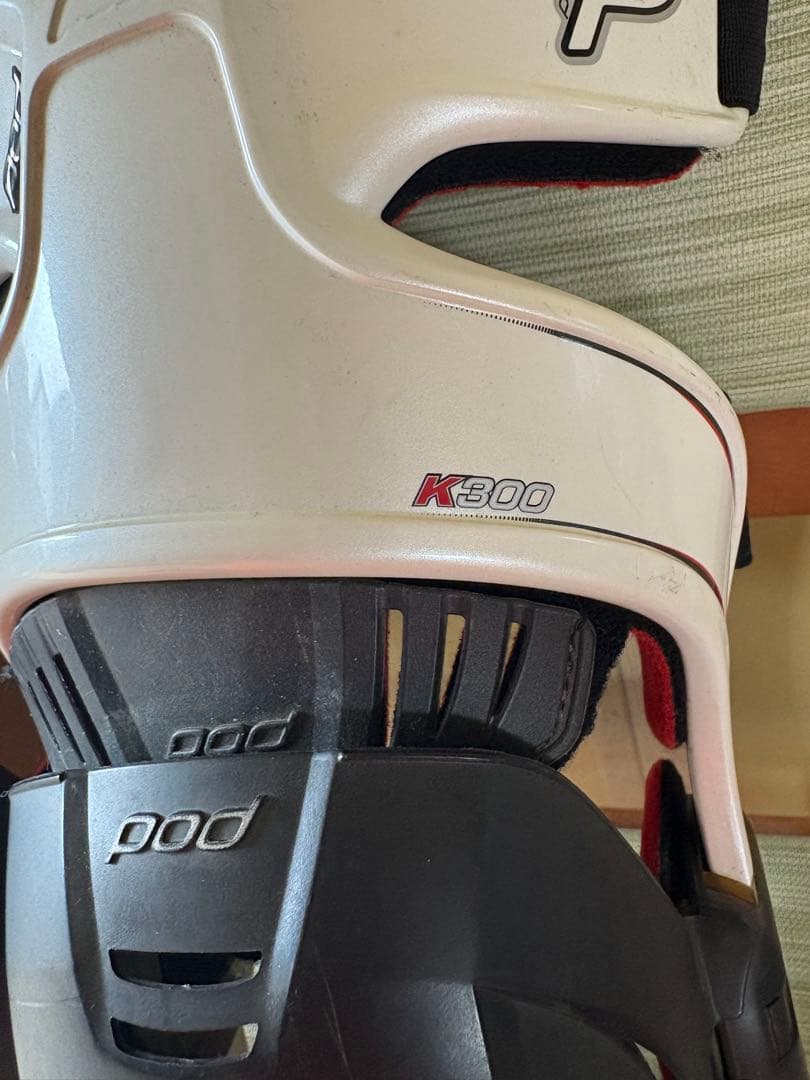 pod k300 ニーブレース　XLサイズ