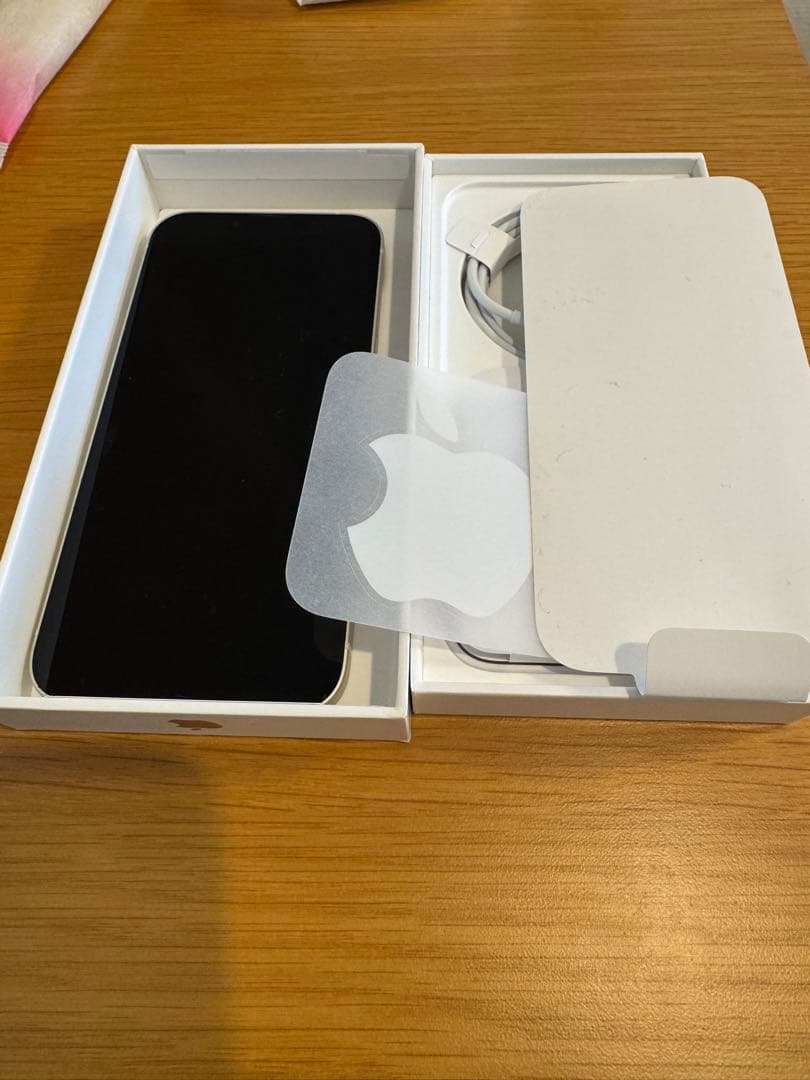 iPhone 13 256G SIMフリー　ホワイト 本体　89%