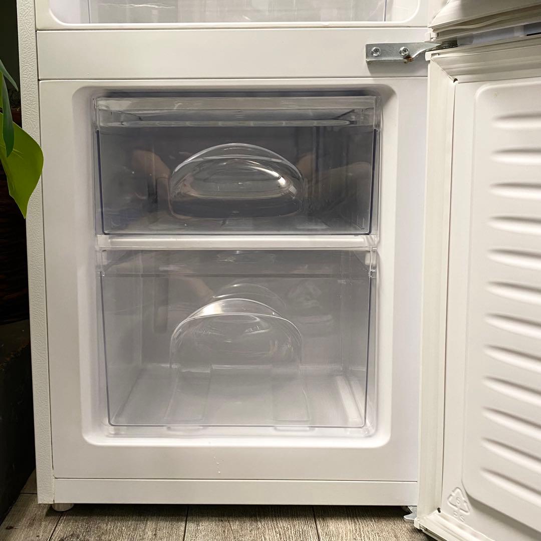 人気ニトリ！四角てシンプルなオシャレ感♪一人暮らしに ！2ドア冷凍冷蔵庫106L