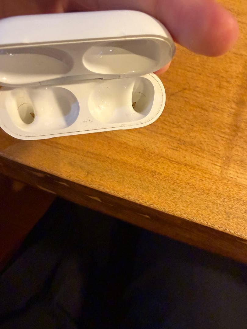 AirPodspro2 Lightning版 ケース 右耳のみ