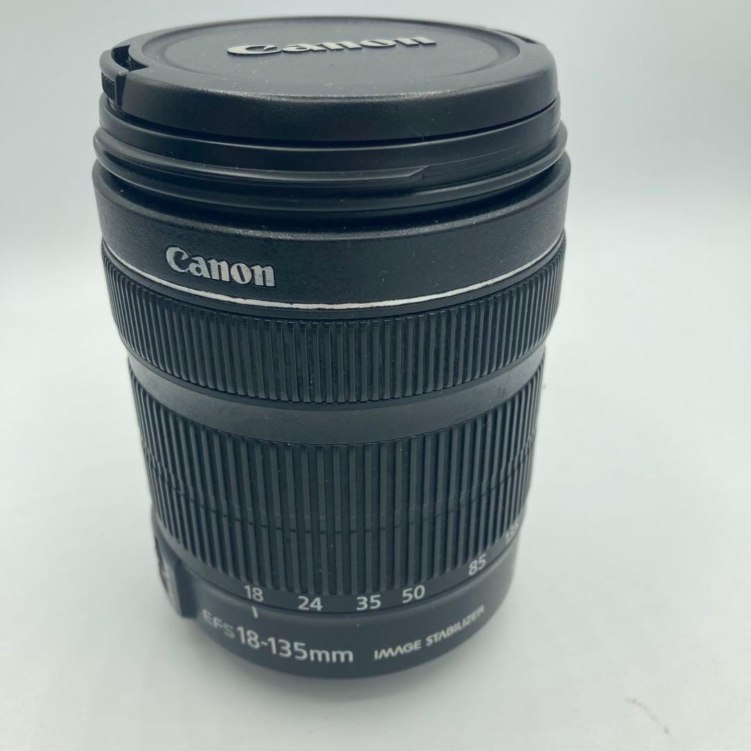 Canon キャノン　EF-S 18-135mm F3.5-5.6 IS STM