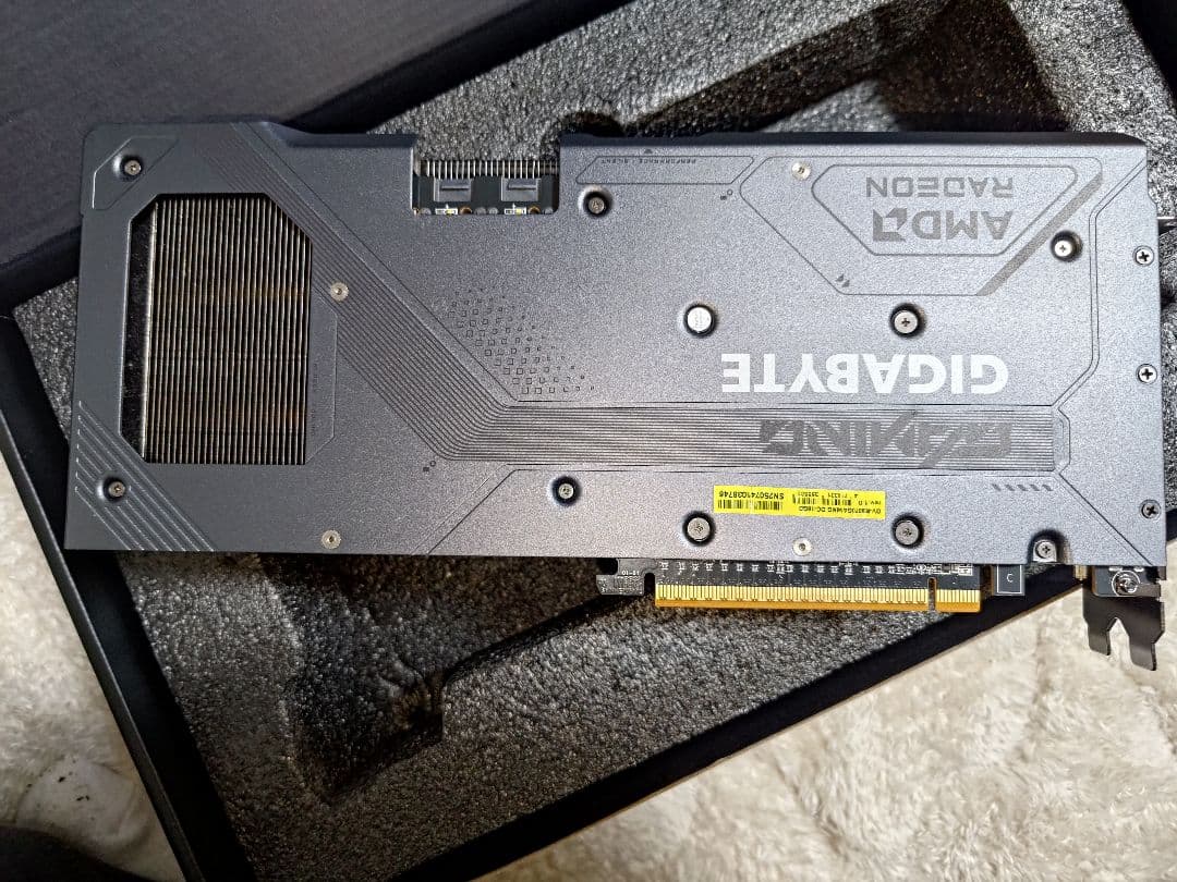 グラフィックボード・グラボ・ビデオカード GIGABYTE AMD Radeon RX 9070 16GB