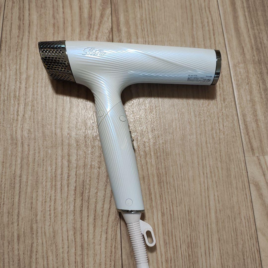 1週間限定 特別価格！ リファ ドライヤー ホワイト 2023年製 AB08
