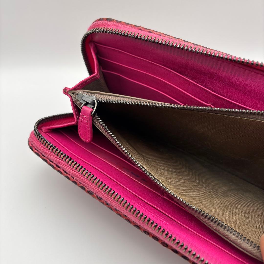 ◆正規品◆ボッティガヴェネタイントレチャート ラウンドファスナー長財布パイソン