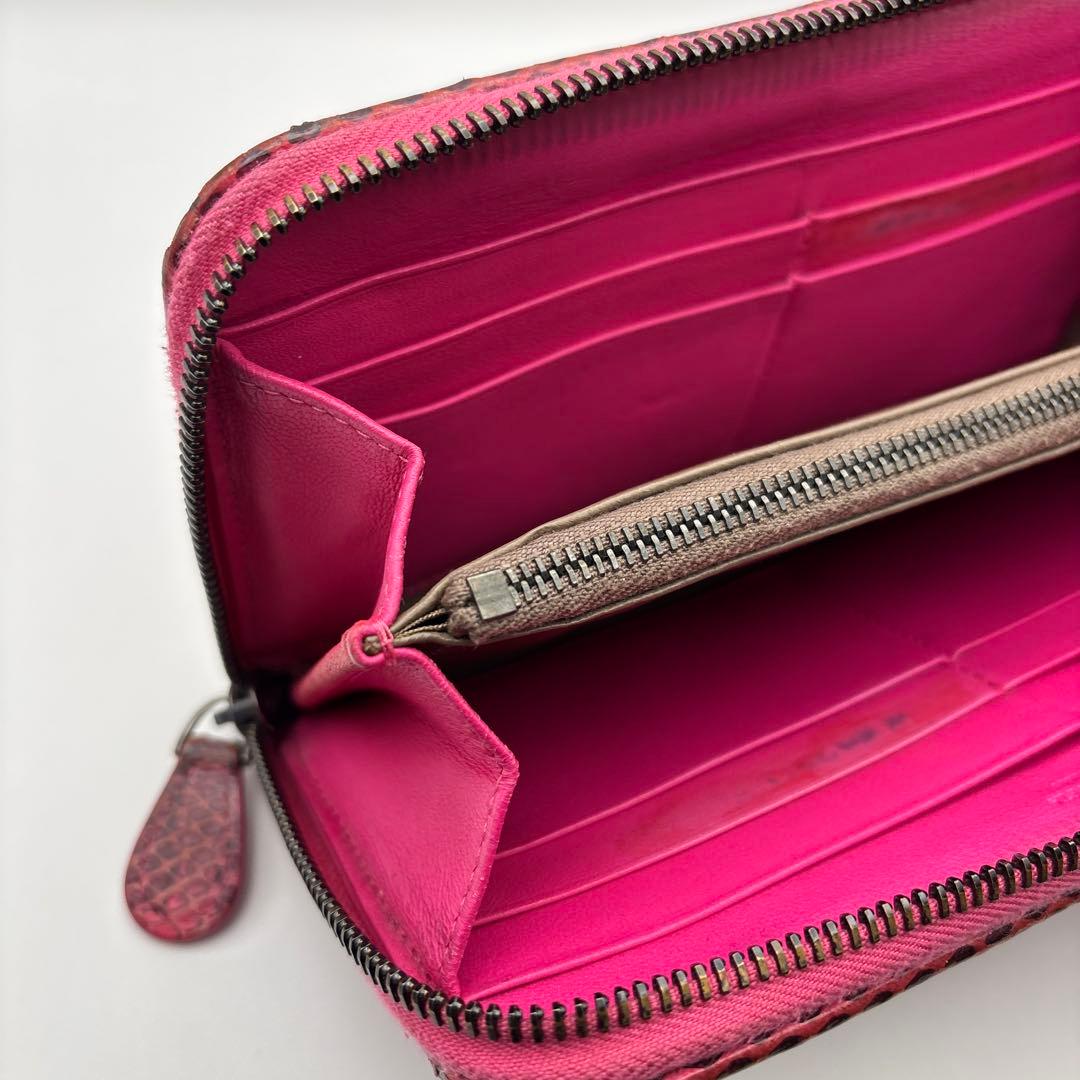 ◆正規品◆ボッティガヴェネタイントレチャート ラウンドファスナー長財布パイソン