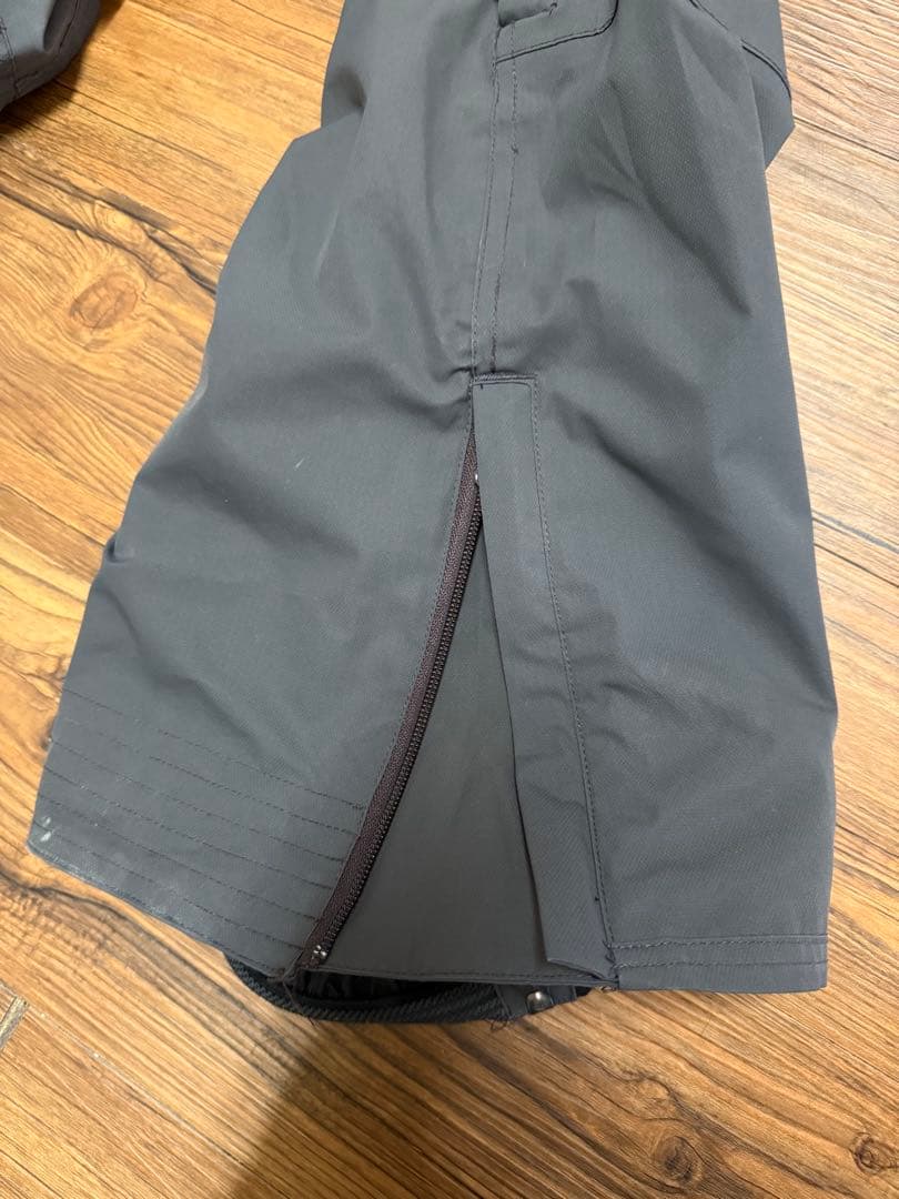 Airblaster Beast スノーボードウェア (Medium)グレー