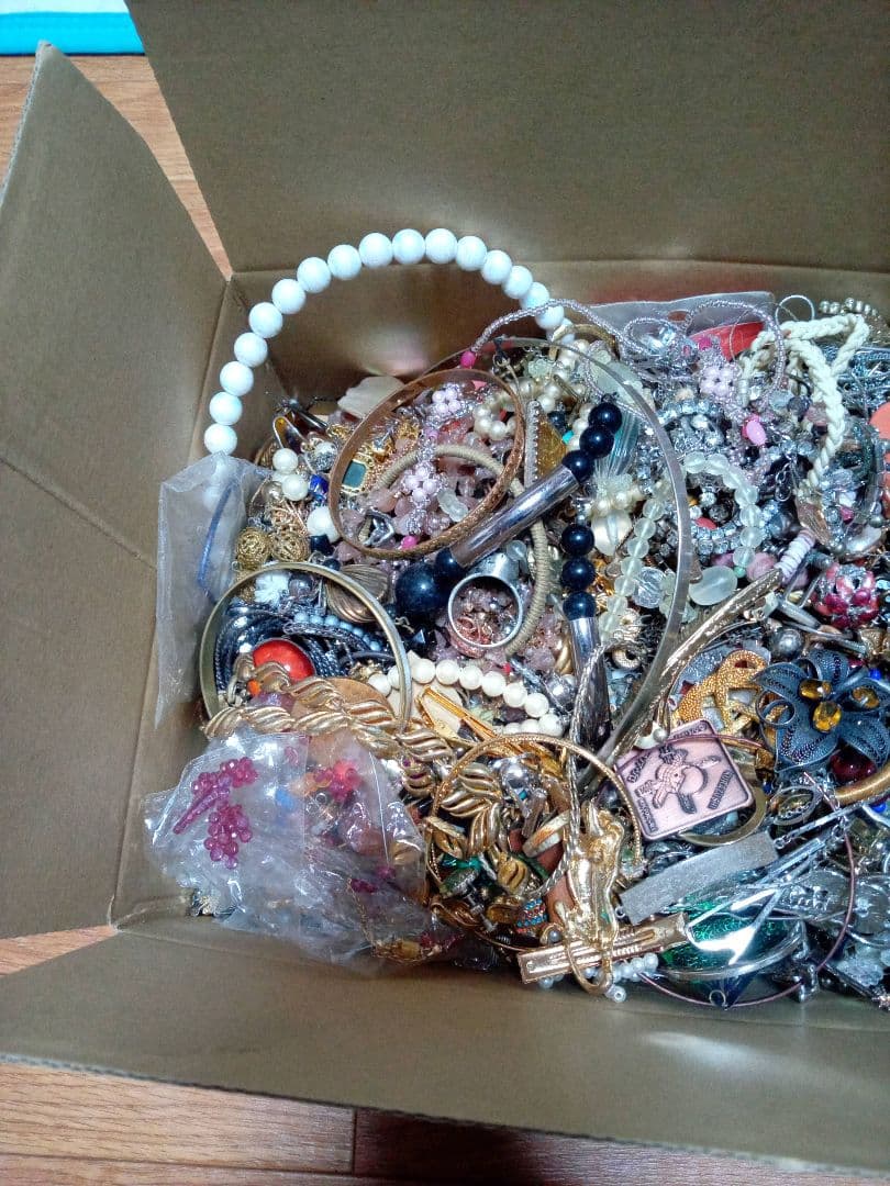 アクセサリーセットまとめ売り ５kg