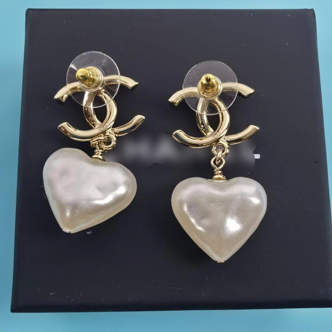 CHANEL レディース ハート パール ゴールドピアス