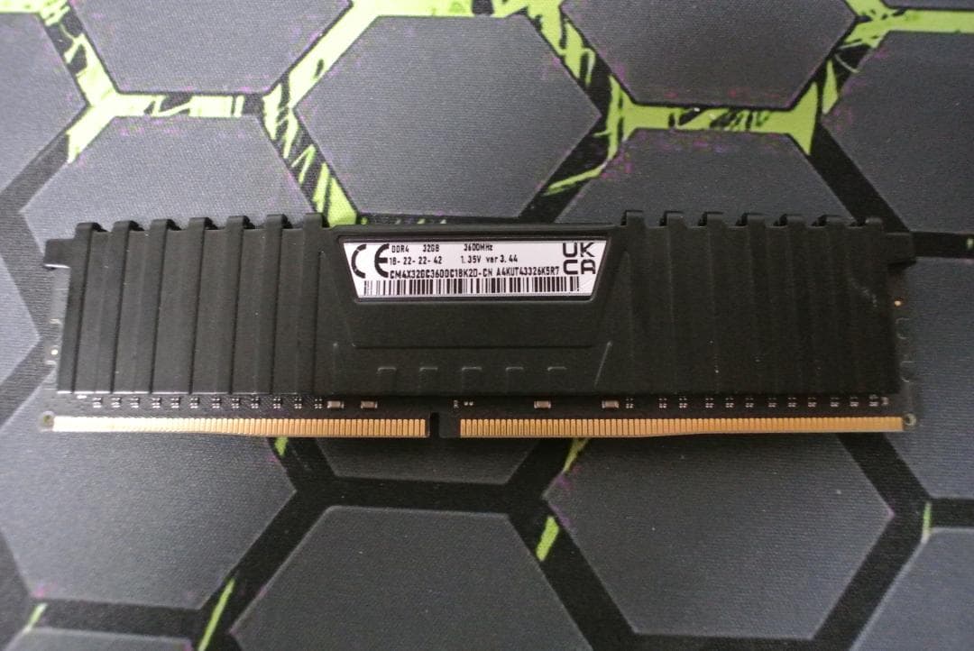 Vengeance LPX DDR4 3600MHz 32GB 1枚 動作品