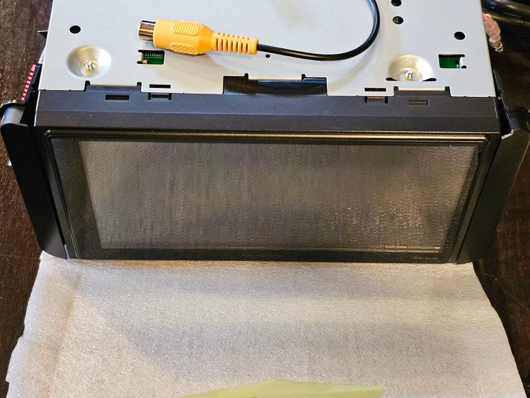 カロッツェリア ディスプレイオーディオ 中古美品 DMH-SZ700