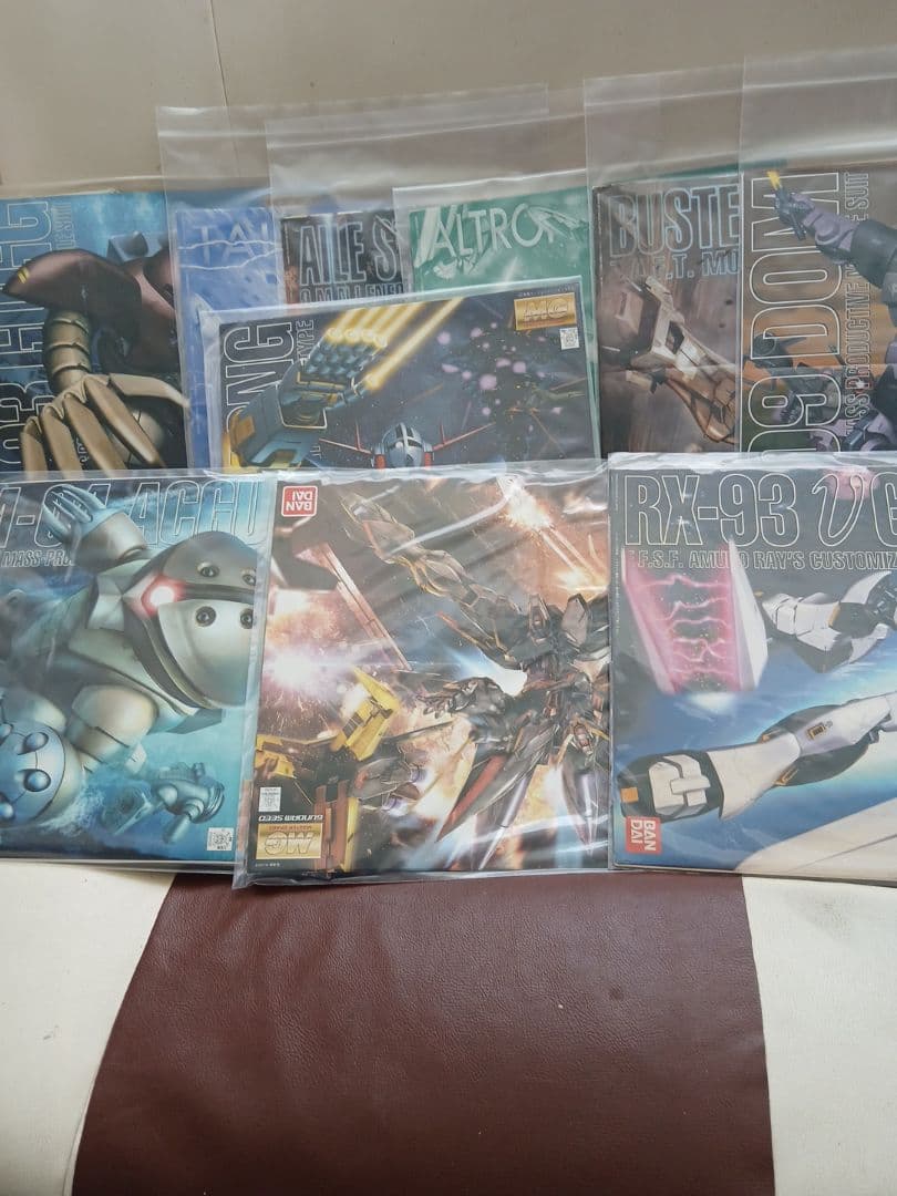 バンダイ ガンプラ 10点セット RX-93 ガンダム