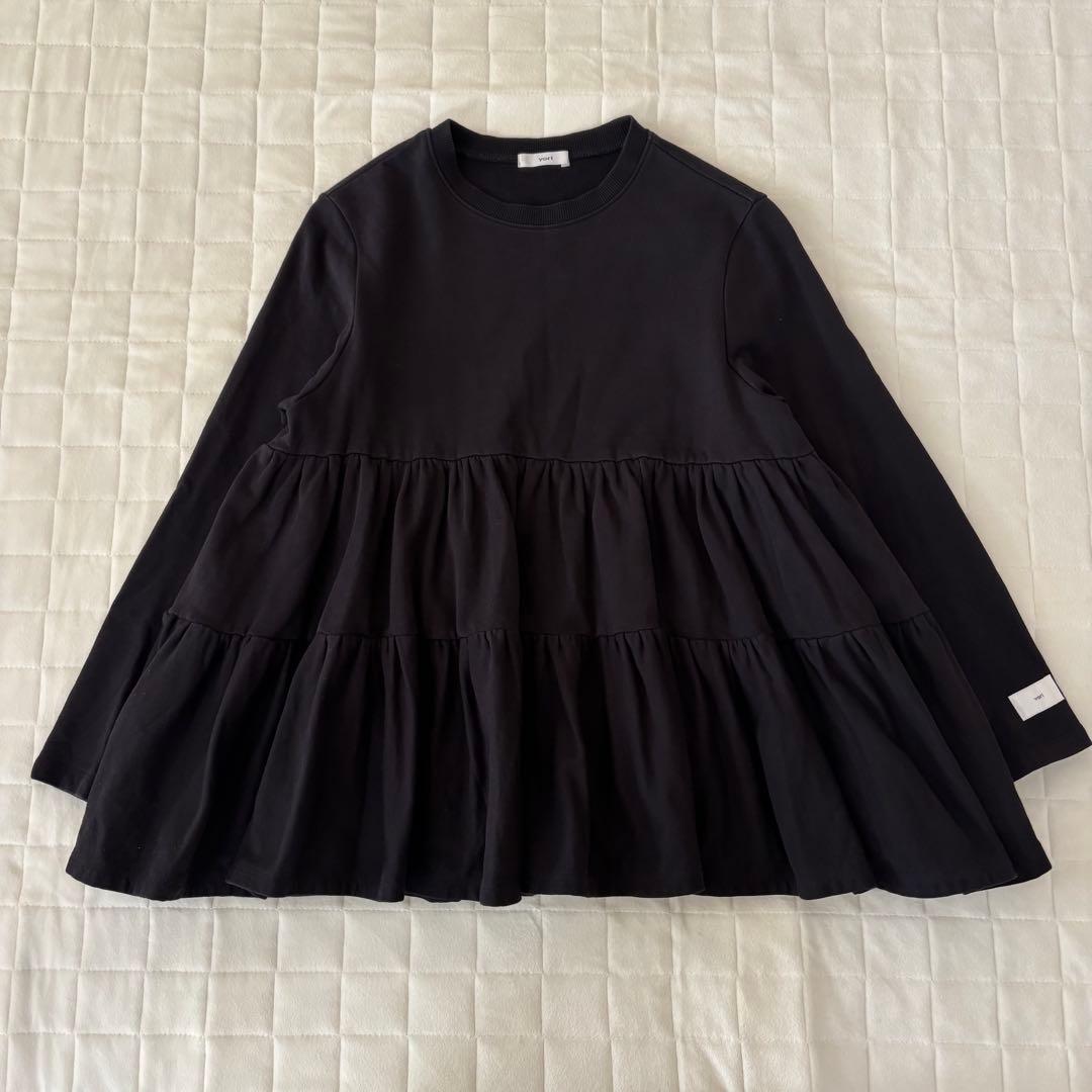 美品！定番！yori ヨリ　ミニ裏毛ティアードカットソー　ブラック