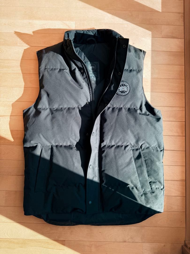 最終値下げ！新品未使用！カナダグース ギャルソンベスト ブラックレーベル希少XL