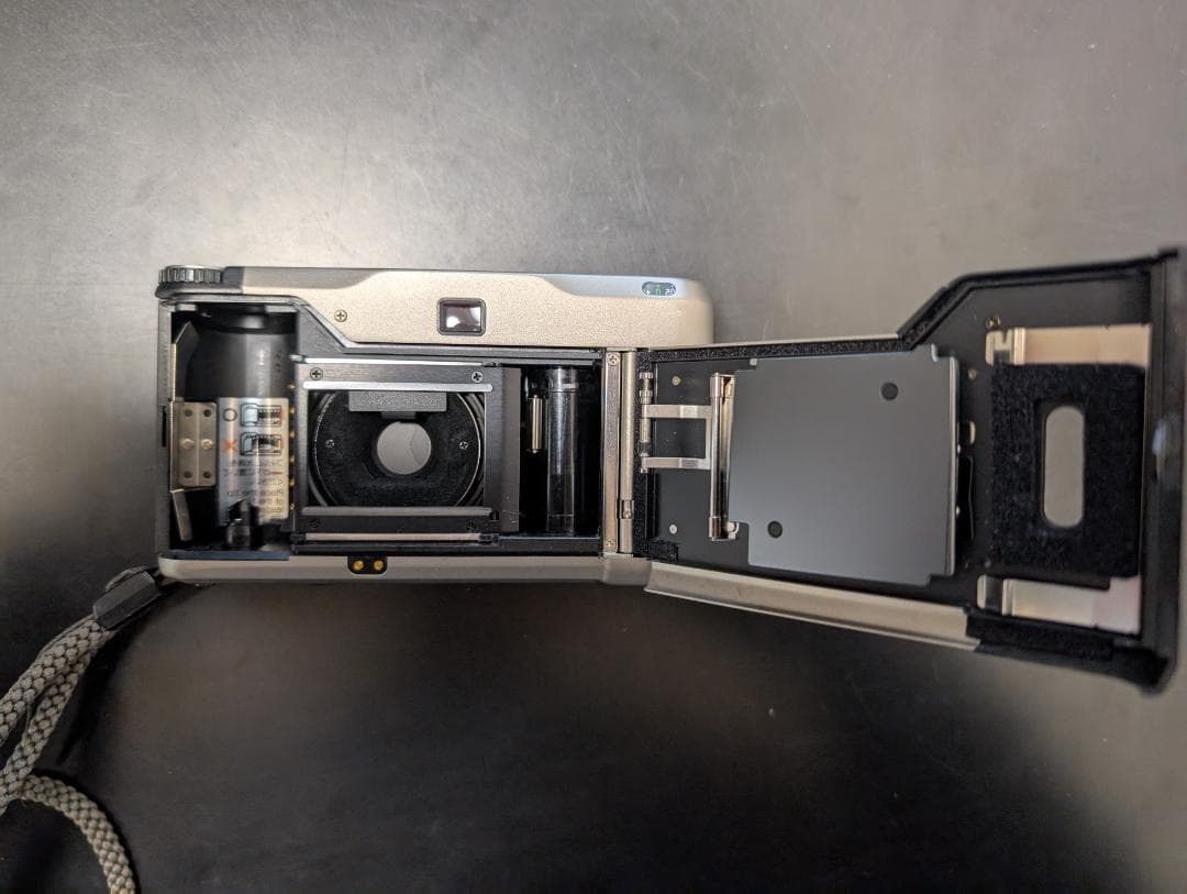 Contax T2 チタンシルバー フィルムカメラ