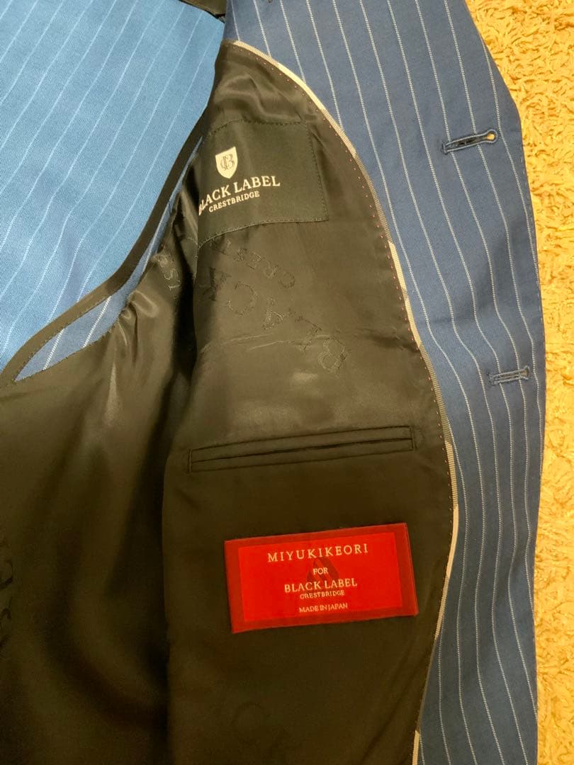 美品　ブラックレーベルクレストブリッジ スーツ　ネイビー　M 御幸毛織