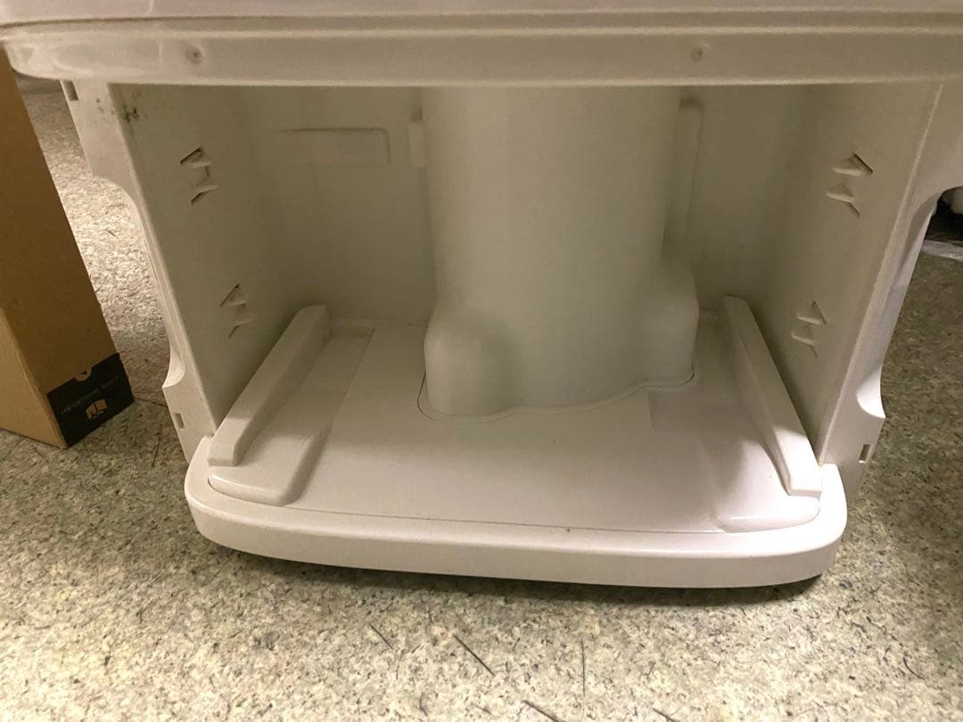 新品フィルター付き　アイリスオーヤマ　空気清浄機能付 除湿機