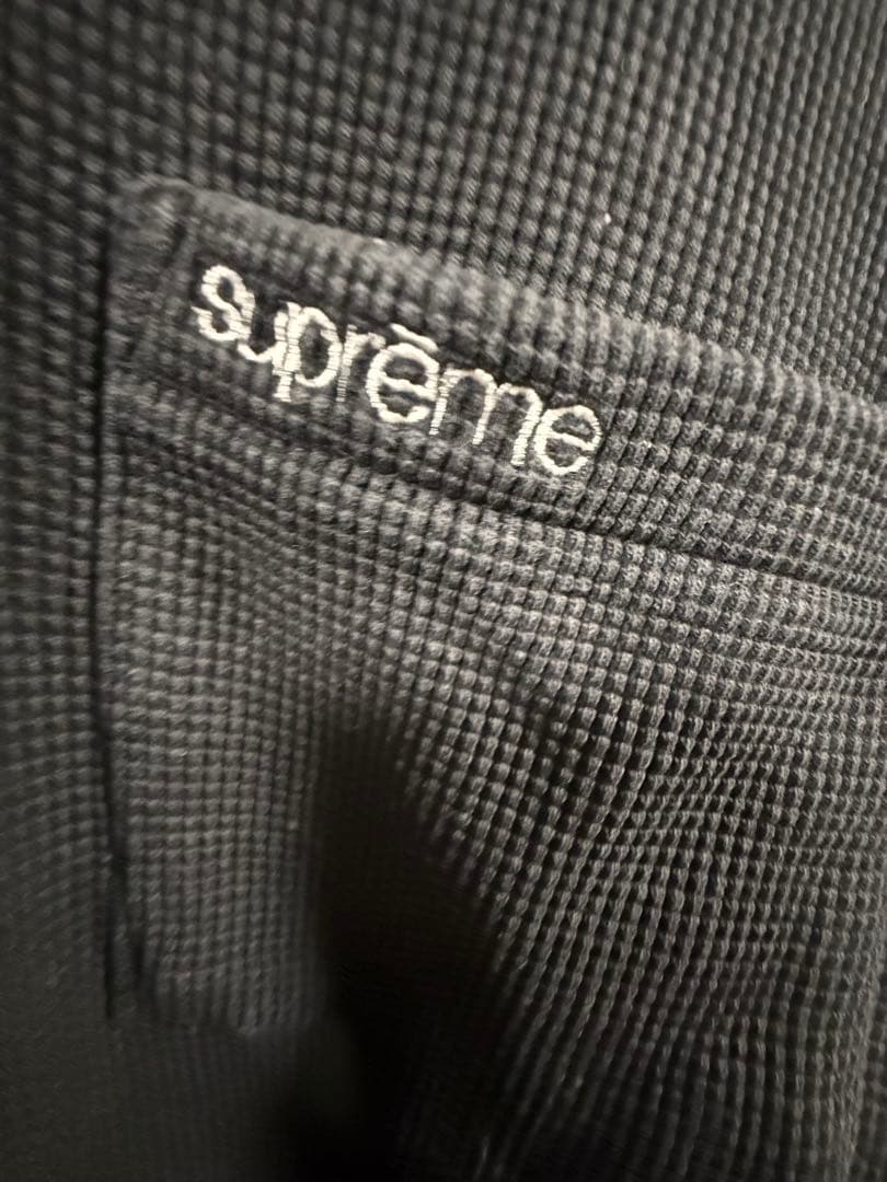 supreme/サーマル／ブラック