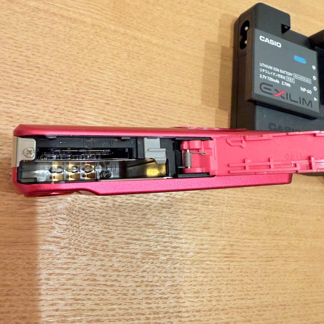 良品 CASIO EXILIM EX-Z90 12.1MP ピンク デジカメ