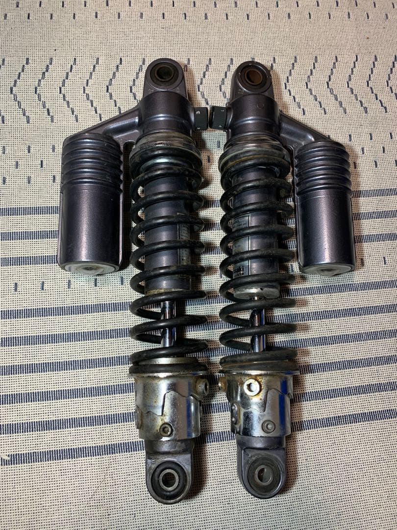 ゼファー400 純正サスペンション